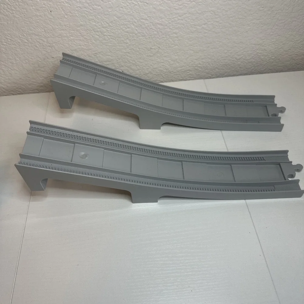 Lego please train